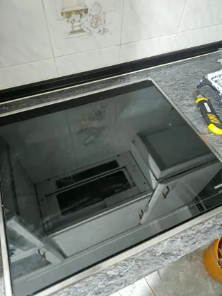 Cocina de gas con vitrocerámica