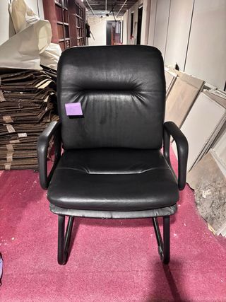 Silla de oficina vintage cuero negro