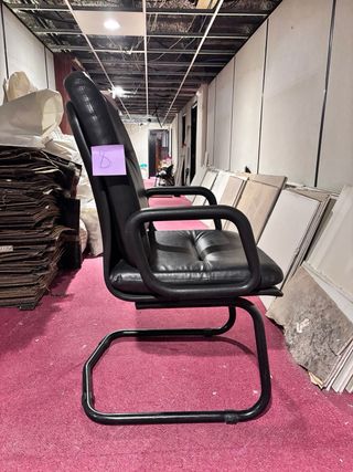 Silla de oficina vintage cuero negro