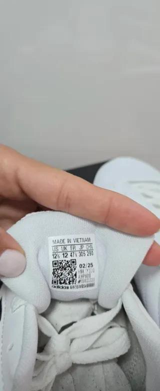 Zapatillas Adidas Blancas y Negras