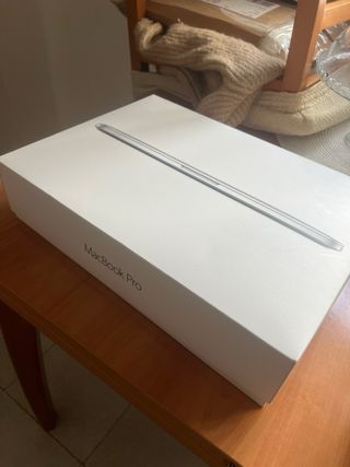 MacBook Pro 13 Retina i5 8GB RAM SSD + Office 2019