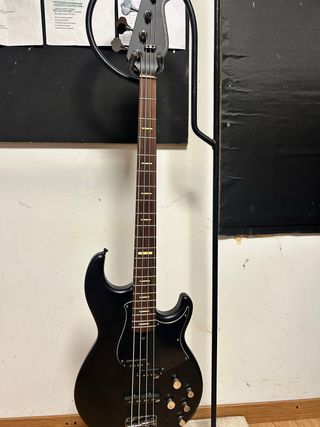Bajo Yamaha BB734A TMBL