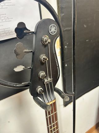 Bajo Yamaha BB734A TMBL