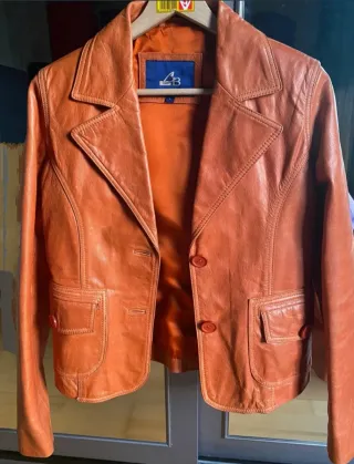 CHAQUETA DE AUTÉNTICA PIEL