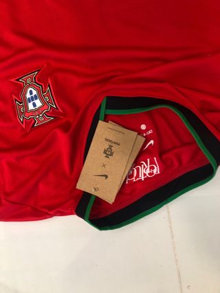 Camiseta Portugal Nike Roja Talla M