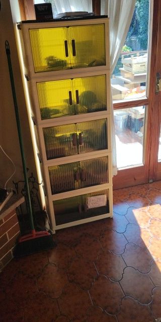 Cajas almacenaje apilables armario con ruedas