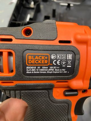 Berbequim Black+Decker 18V com mala