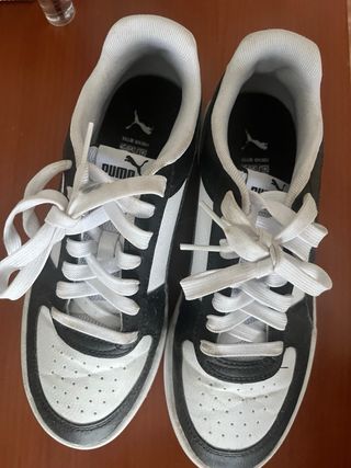 Zapatillas Puma Negras y Blancas