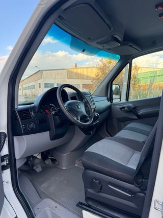 Volkswagen Crafter 2012