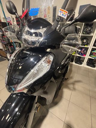 Honda SH300 Scooter Negra Ocasion!