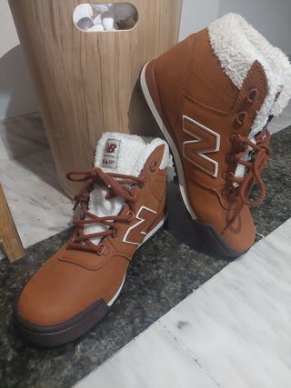 Botas New Balance 701 (WL701PKP)