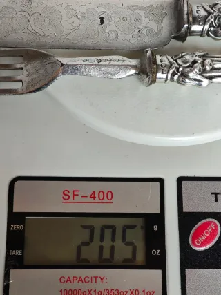 Coppia Di Grandi Posate Da Portata In Argento