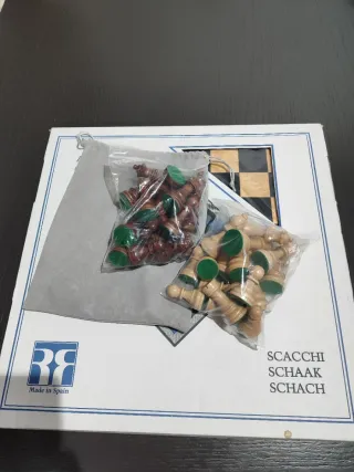 Scacchiera Gambito di Dama + Pezzi in legno