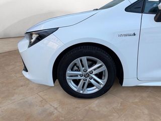 Toyota Corolla 1.8 125H ACTIVE TECH E-CVT