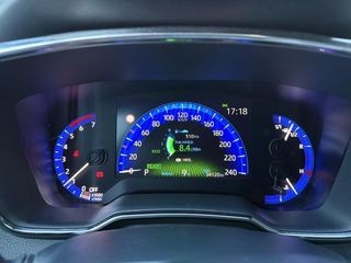 Toyota Corolla 1.8 125H ACTIVE TECH E-CVT