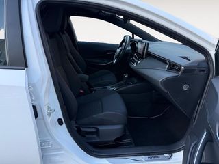 Toyota Corolla 1.8 125H ACTIVE TECH E-CVT