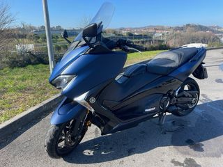 YAMAHA TMAX DX 2019 DONOSTI