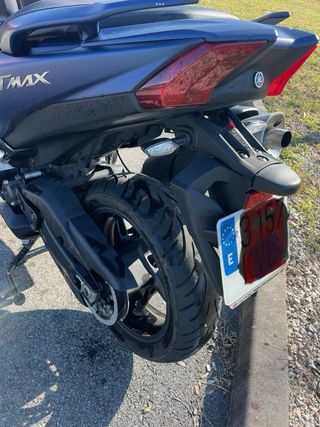 YAMAHA TMAX DX 2019 DONOSTI