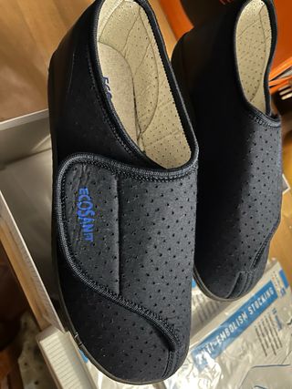 Ciabatte Ecosanit e calze post-operatorie