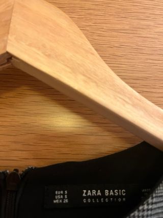 Vestido Zara de cuadros gris talla S