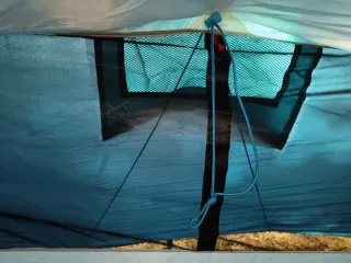 Tienda campaña 2 Seconds 3XL Air quechua, anclajes