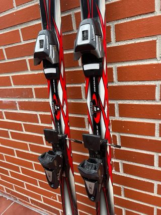 Esquís Elan PSX con fijaciones Salomon