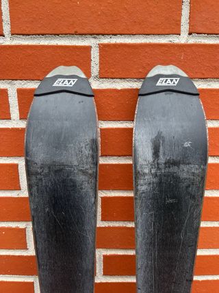 Esquís Elan PSX con fijaciones Salomon