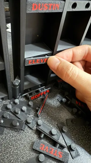 Expositor Stranger Things Kinder Joy