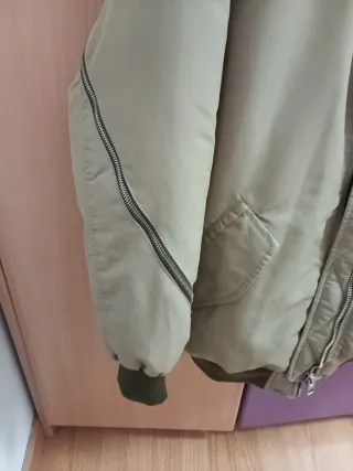 Abrigo Zara Beige y Verde Militar