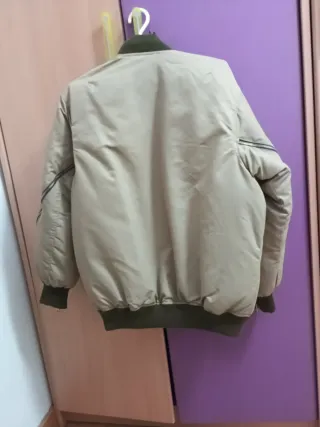 Abrigo Zara Beige y Verde Militar