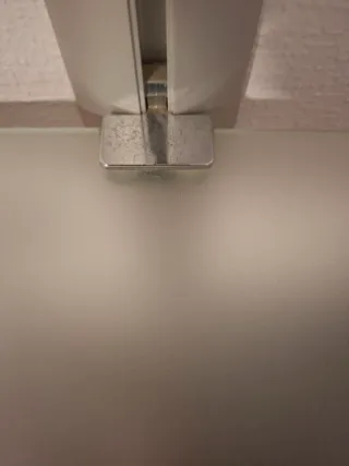 Estantería de cristal y metal