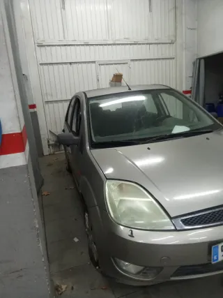Ford Fiesta 2004