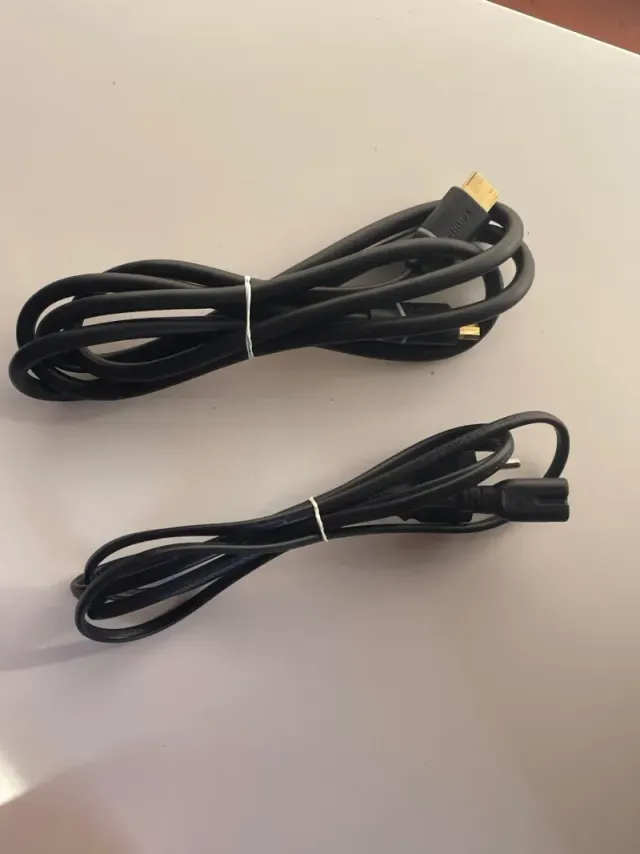 COMO NUEVA Ps4 fat con mando