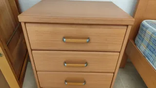 Habitación nido completa madera, 2 camas y mesilla