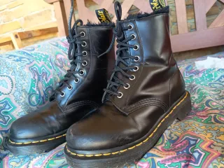 Botas negras forradas doctor Martens