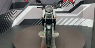 Se vende Suzuki GSR 600