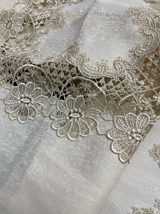 Mantel 90x90cm Beige y Dorado