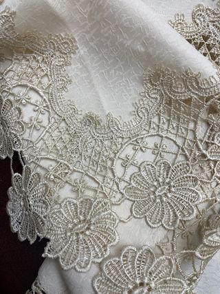 Mantel 90x90cm Beige y Dorado