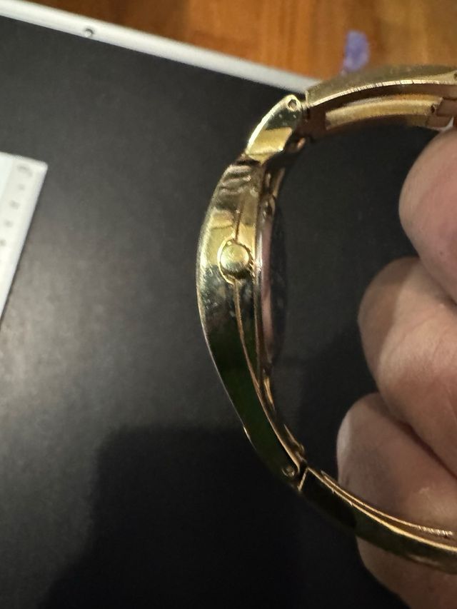 Reloj Certus Mujer Dorado Cuarzo 50m