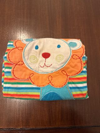 Pelele de verano con estampado de león