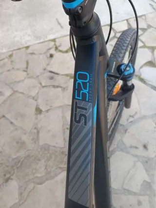 Bicicleta Rockrider ST520 Negra