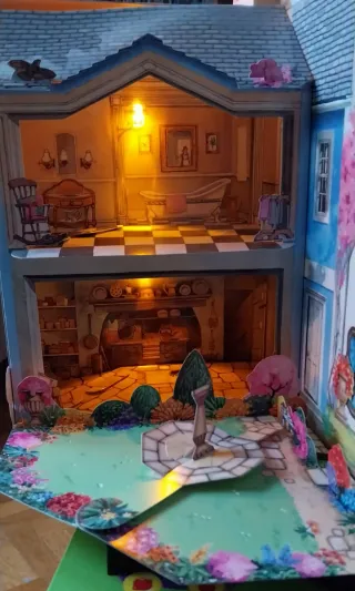 CASA DE MU�ECAS-LIBRO MAQUETA
