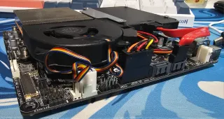 Placa base, procesador, memoria, disco ssd