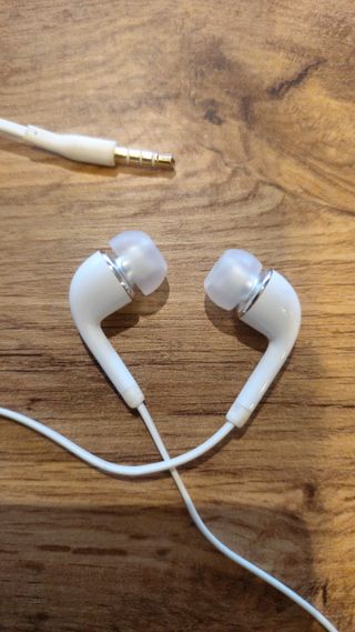 Auriculares cable jack 3.5mm con micrófono