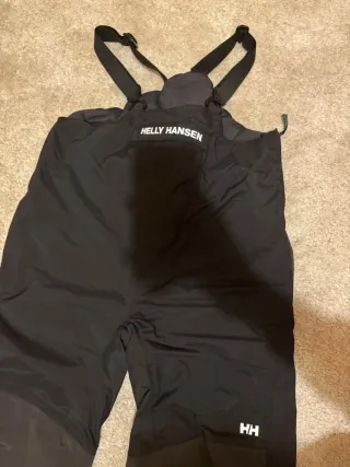 Mono de nieve Helly Hansen niño