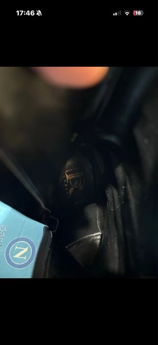 Stivaletti neri in vera pelle con catena oro