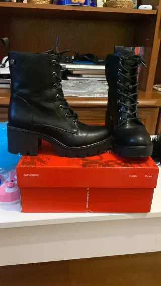 Botines negros talla 37