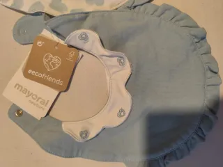 Pack 2 Baberos Mayoral Corazones Azules