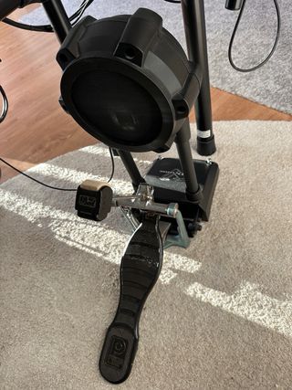 Batería Electrónica Roland TD-11 con altavoces