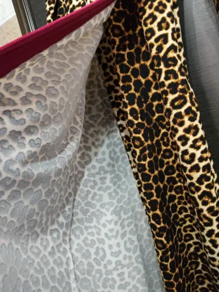Vestito fantasia leopardata con velluto